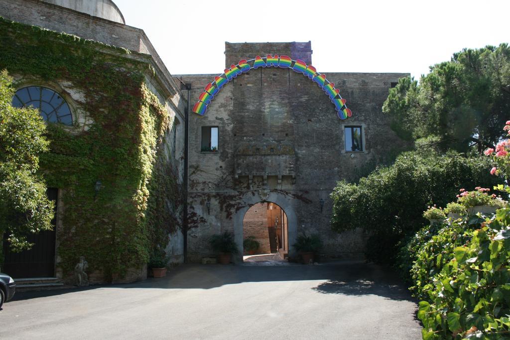 Il Filaro Del Castello Di San Basilio Villa Марина ди Пистичи Екстериор снимка