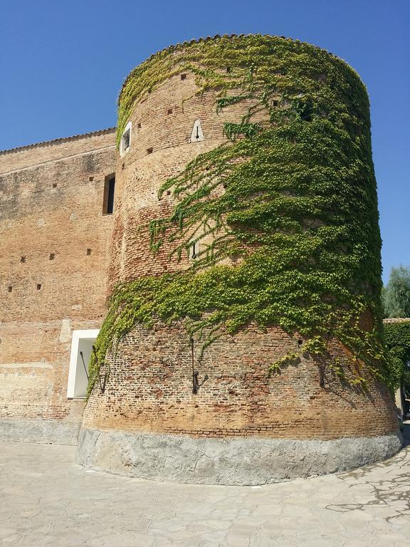 Il Filaro Del Castello Di San Basilio Villa Марина ди Пистичи Екстериор снимка